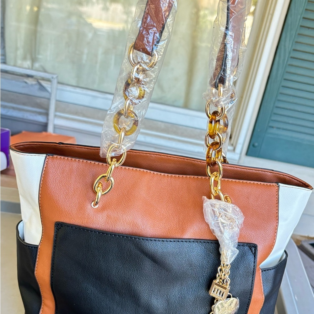 MKF Collection Rochelle Color Block Tote - Picture 5 of 11